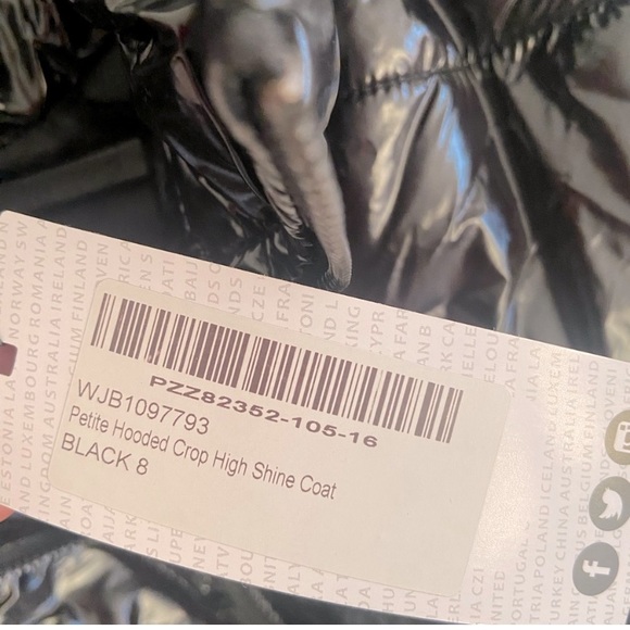 NWT Boohoo Cropped Shiny Puffer Bomber Coat Black - Size 4 Petite - Picture 13 of 13